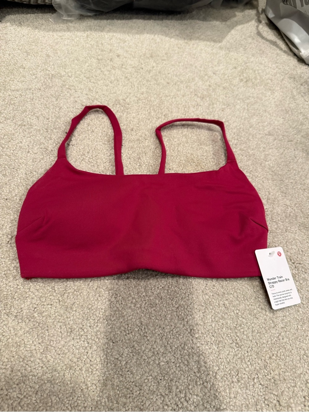 NWT Lululemon Wundertrain Strappy Racerback Bra sz 2 c/d in Magenta Smoke
